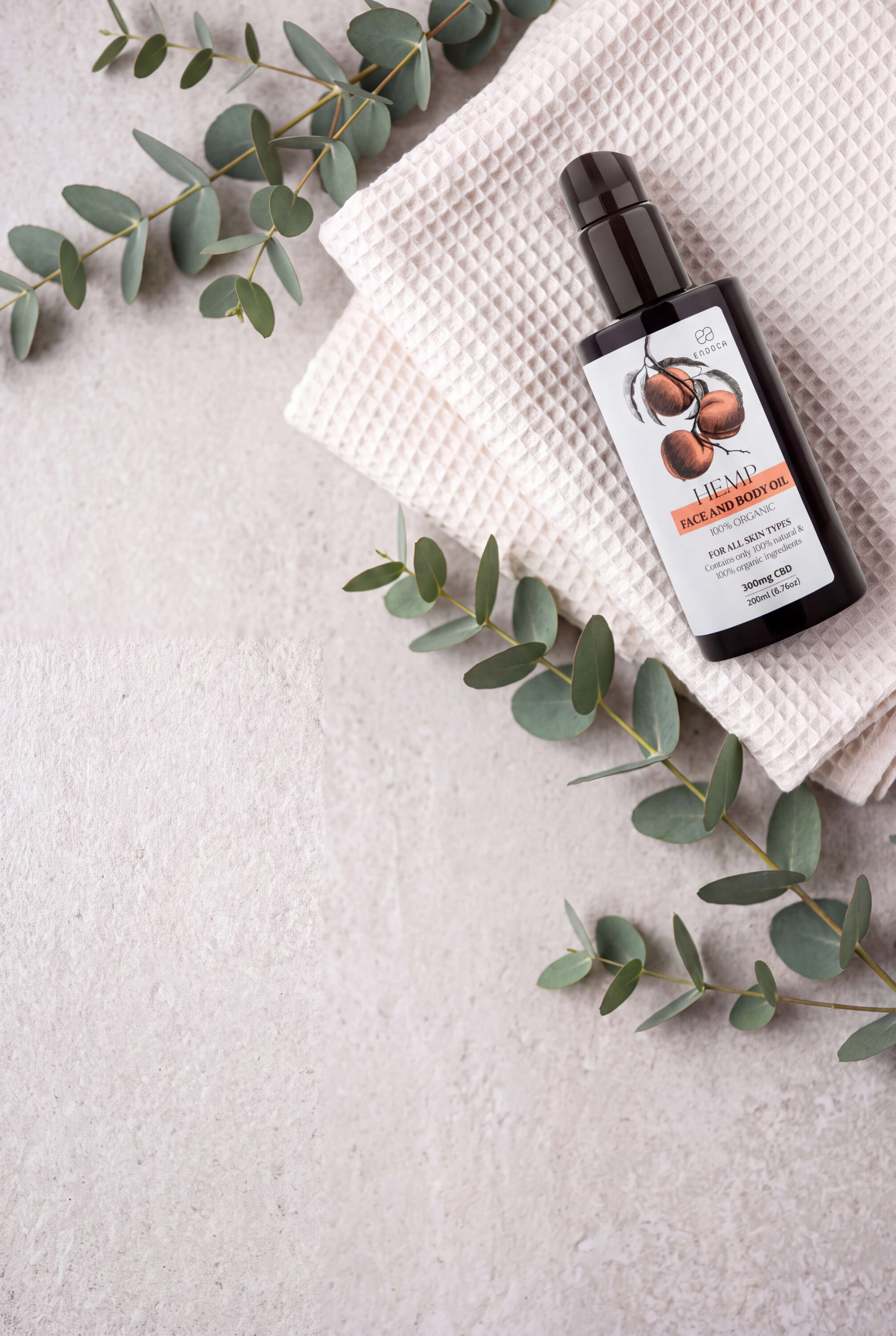 endoca-flatlay-eucalyptus-and-towels-flat-lay-branded-01