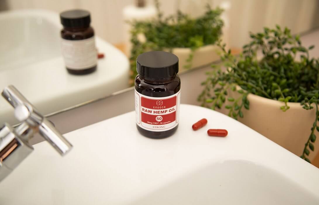 RAW-CBD-OIL-CAPSULES-1500mg-CBD-CBDa-1